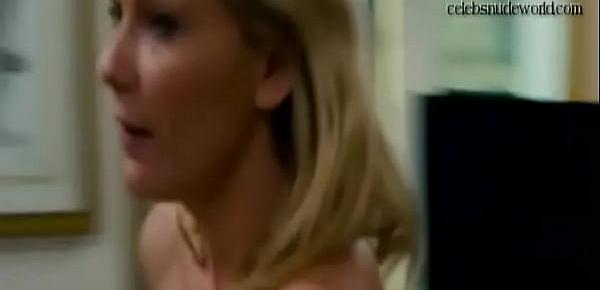  Kirsten Dunst public toilet sex